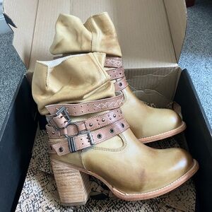 Freebird Women’s Boots Size 8